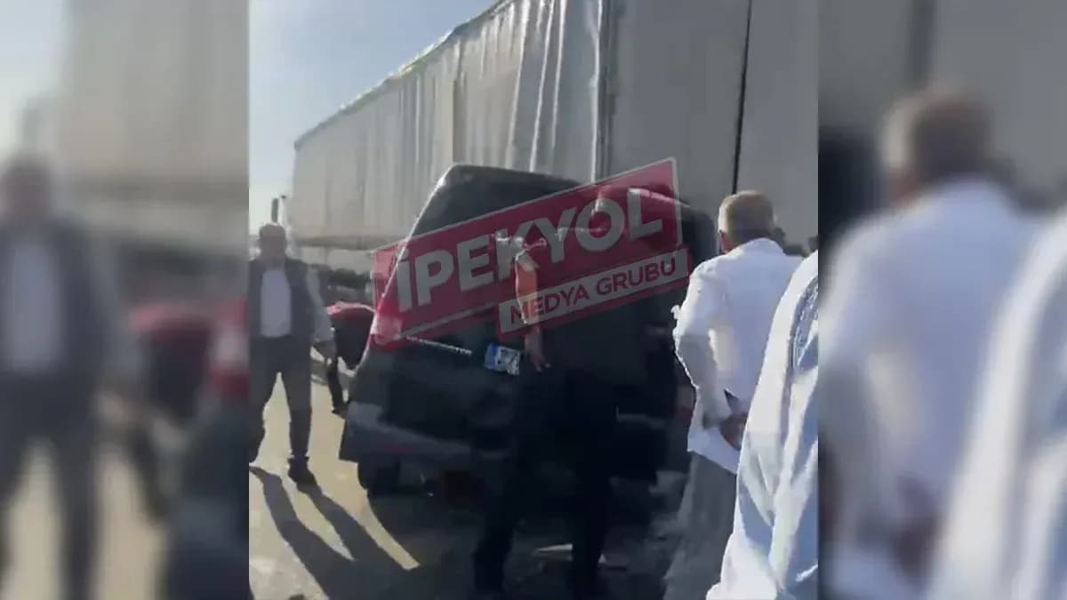 Şanlıurfa’da feci kaza! Transit tırın altına girdi: 2 ölü, 2 ağır yaralı
