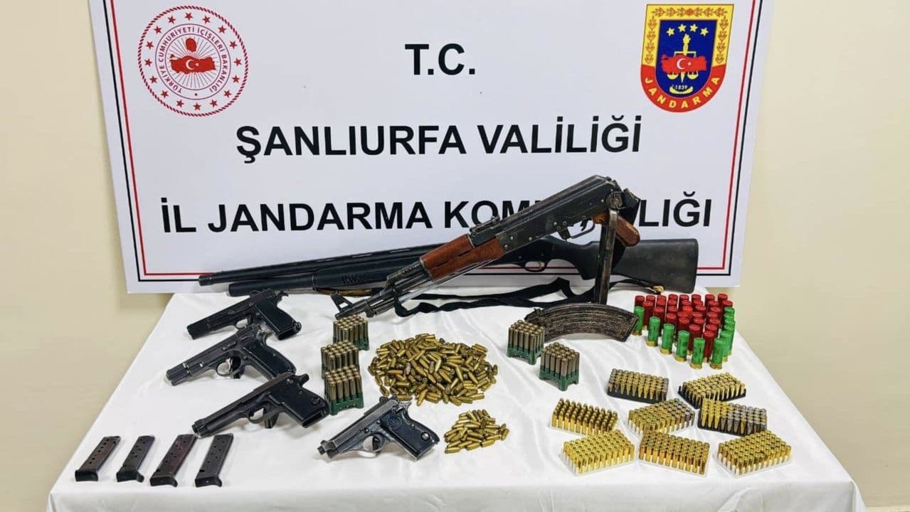 Bozova’da cephanelik gibi ev: Jandarmadan büyük darbe!