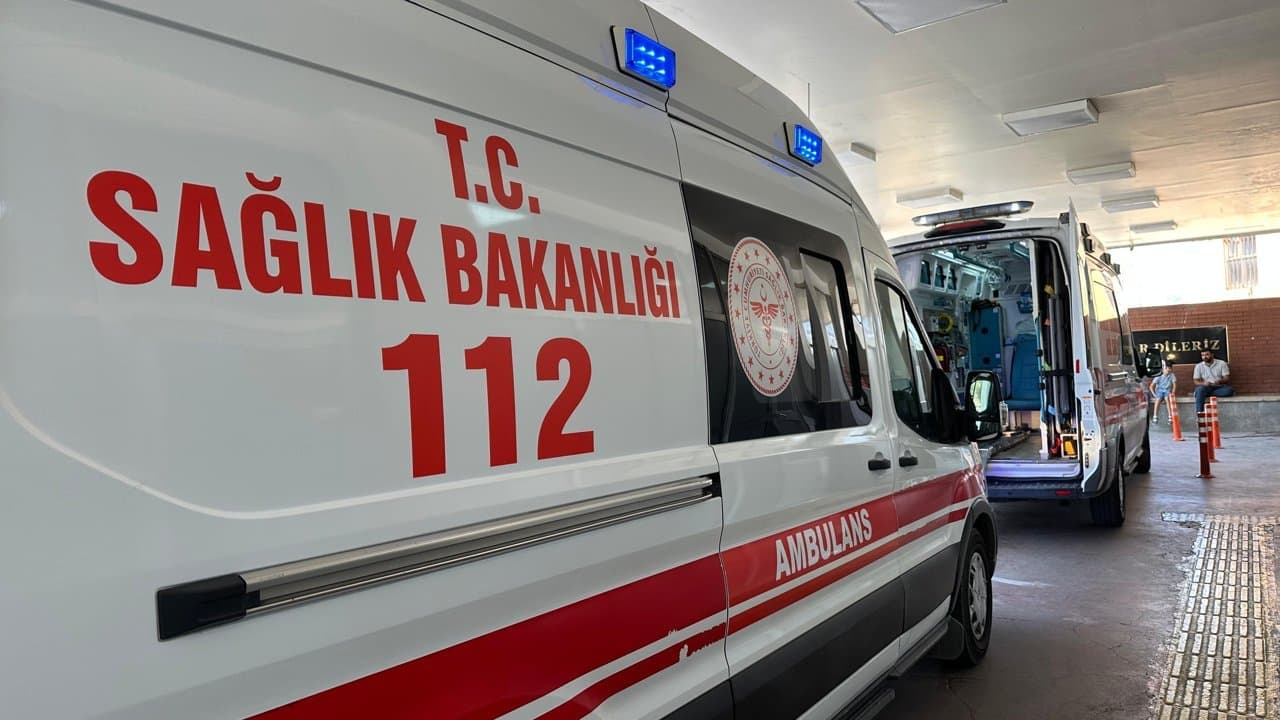 Şanlıurfa'da İki Yaralı Ambulansla Hastaneye Kaldırıldı