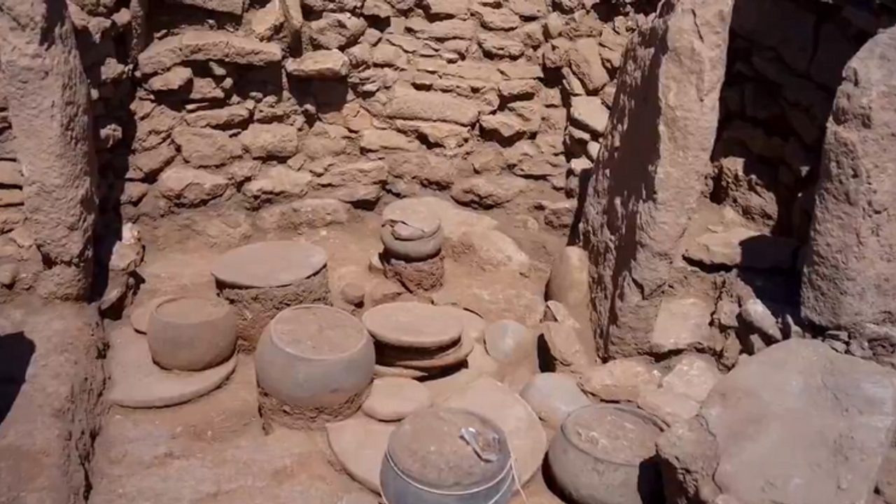 Şanlıurfa’ya Yakışmayan Karahantepe Tabelası Tepkilerin Odağı Oldu
