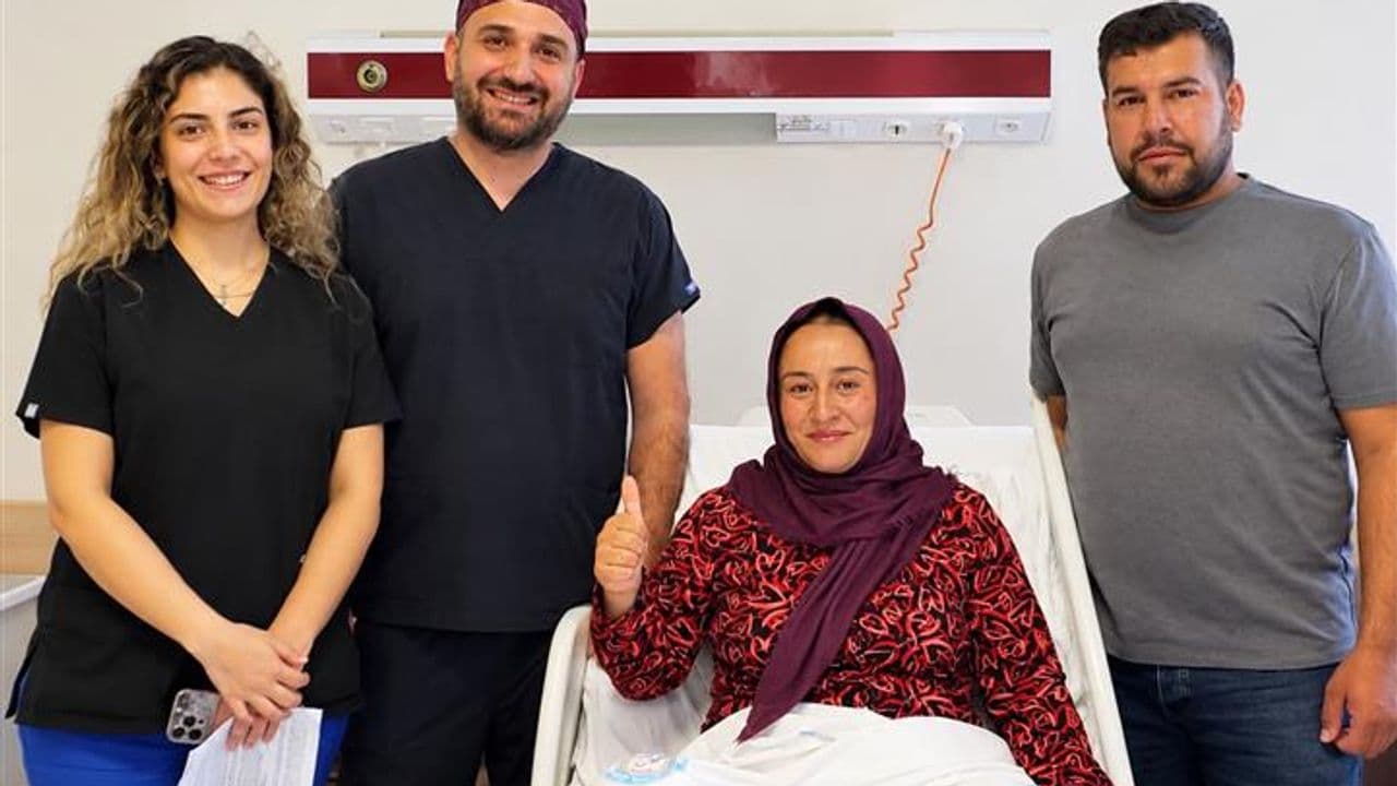 Şanlıurfa'da 12 santimetrelik kitle, robotik cerrahi ile çıkarıldı