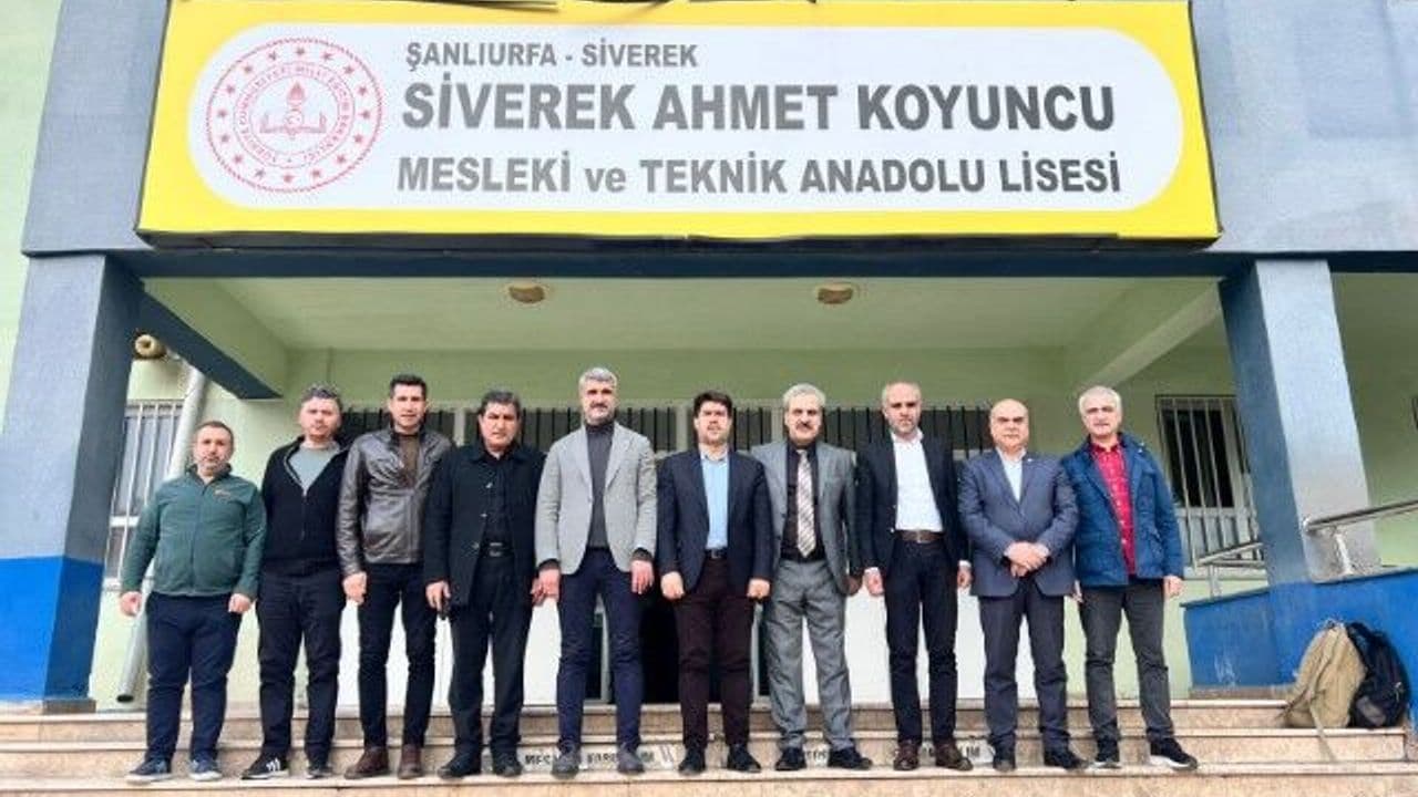 Memur-Sen’den Şanlıurfa’da Saldırıya Uğrayan Okula Destek Ziyareti!