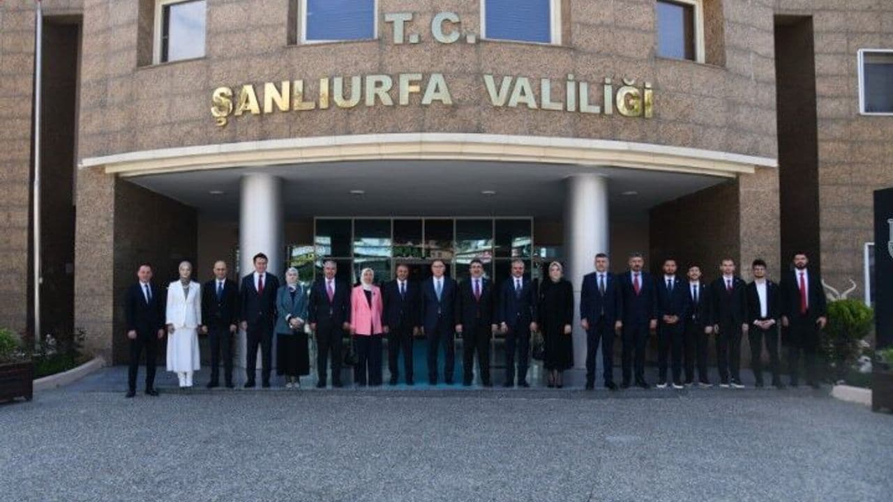Şanlıurfa’da Vali Hasan Şıldak’a Anlamlı Ziyaret!