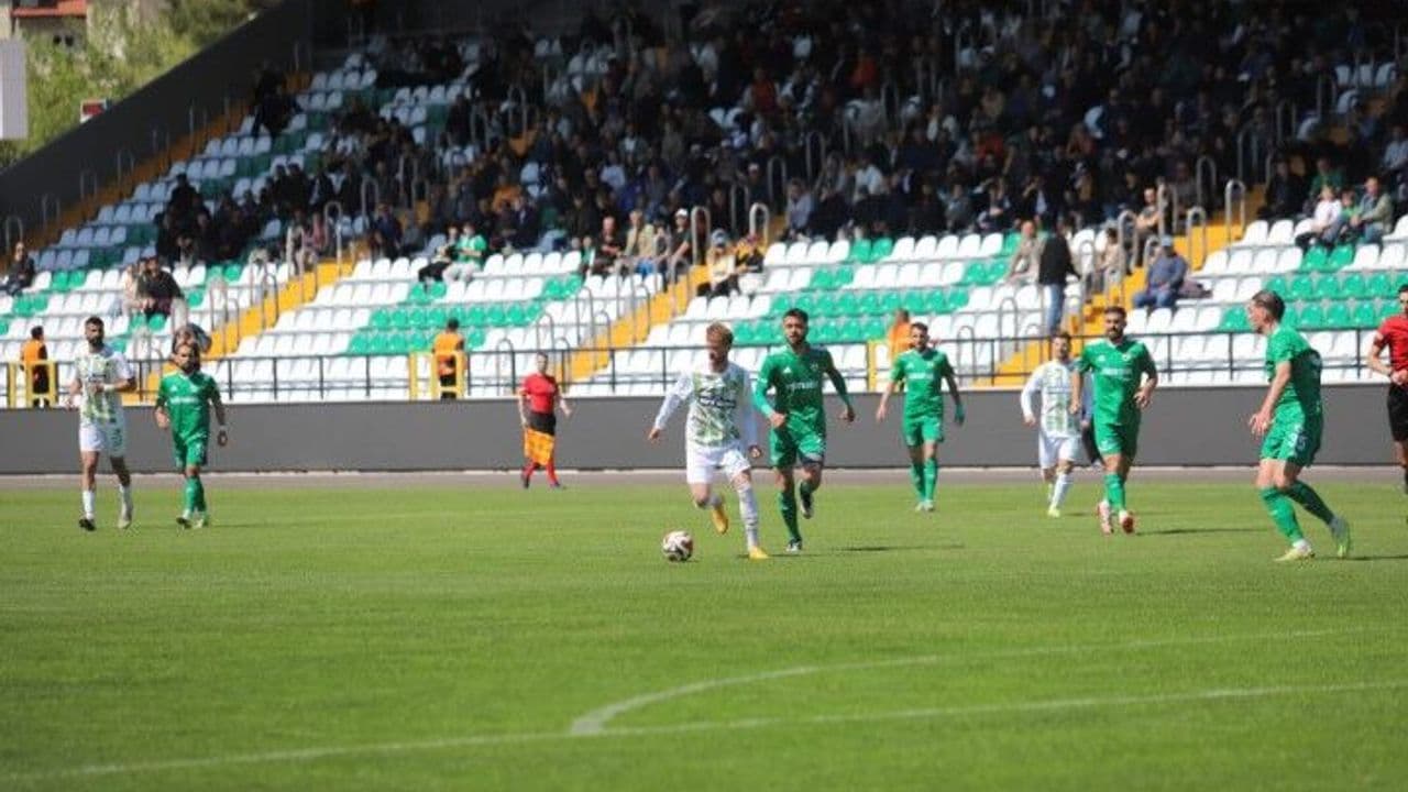 Şanlıurfaspor’un yüzü güldü Play-Off’a tutundu