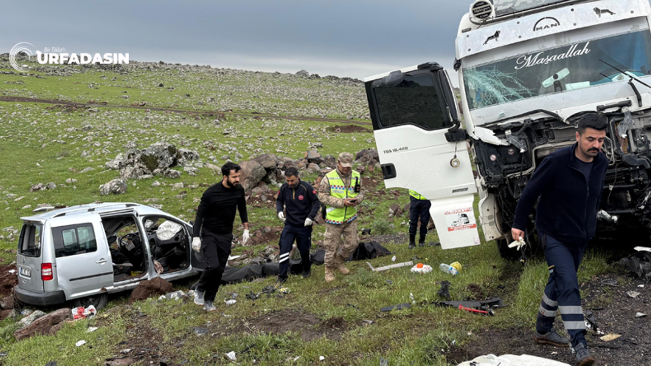 Şanlıurfa Siverek’te TIR İle Hafif Ticari Araç Çarpıştı: 2 Ölü, 1 Yaralı