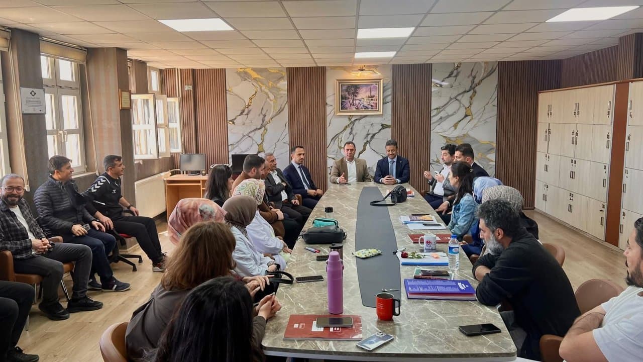 Ak Parti Eyyübiye İlçe Başkanı Elgün’den Okul Ziyaretleri