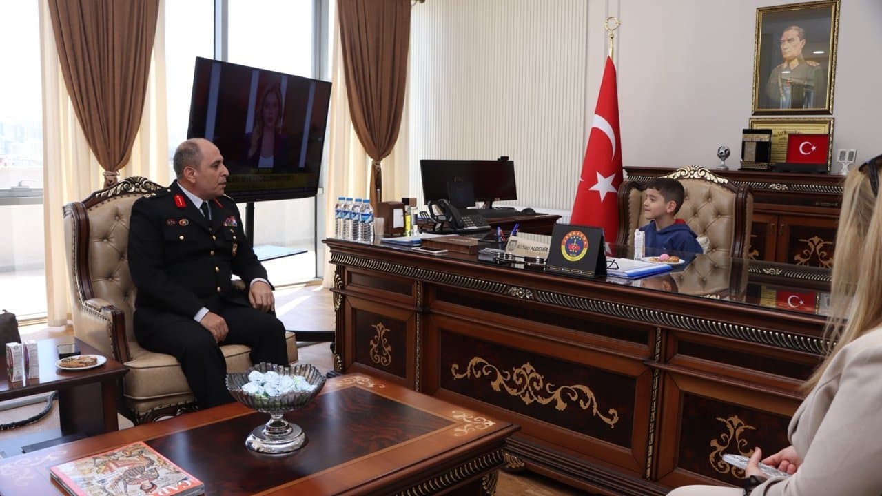 Şanlıurfa İl Jandarma Komutanlığı 23 Nisan’da Kapılarını Öğrencilere Açtı