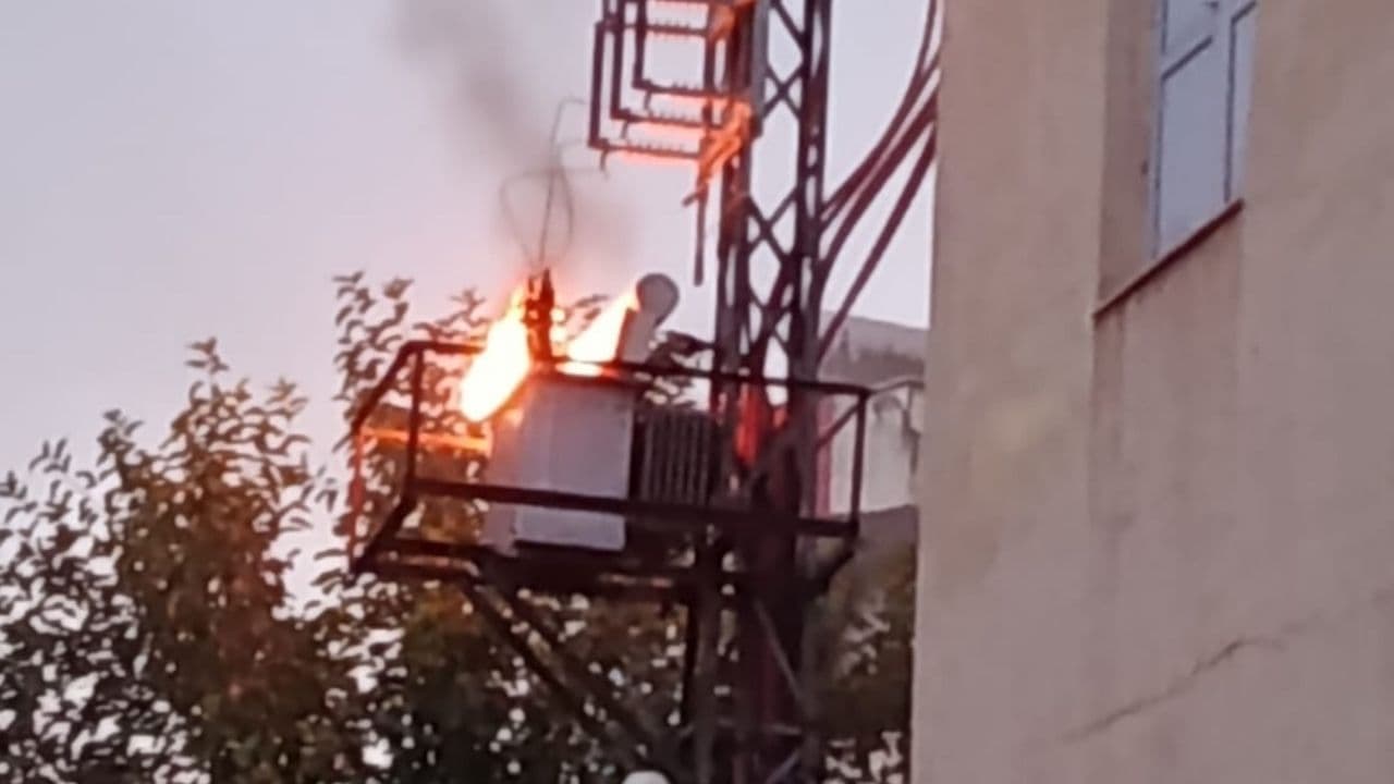 Siverek’te Trafo Yangını: Camikebir Mahallesi’nde Korkutan Anlar
