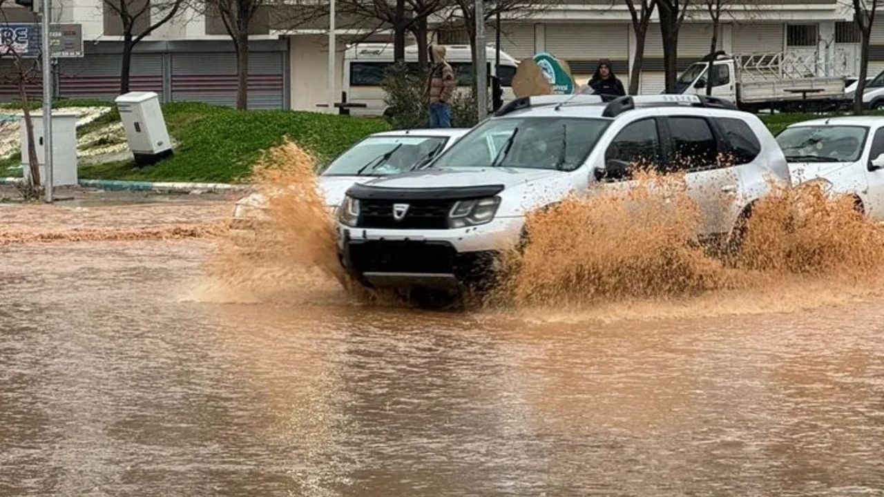 SON DAKİKA: Meteoroloji Şanlıurfa’yı bir kez daha uyardı!