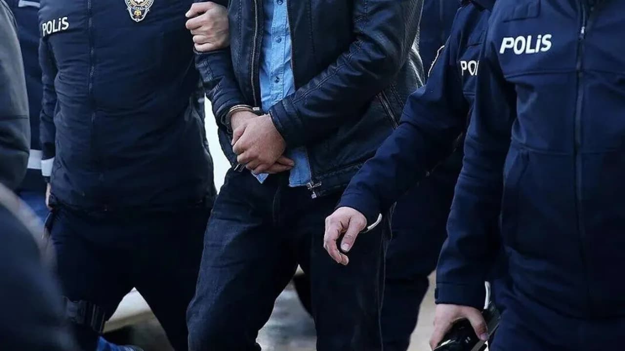 Dev operasyonun bilançosu ağır: Yüzlerce kilo madde ele geçirildi